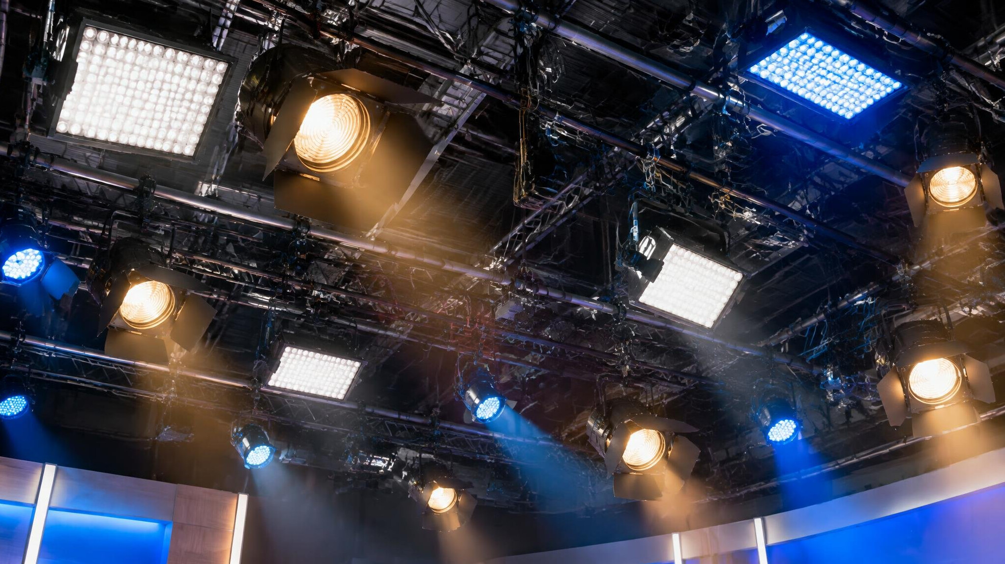 Overhead lighting grid with LED studio lights
